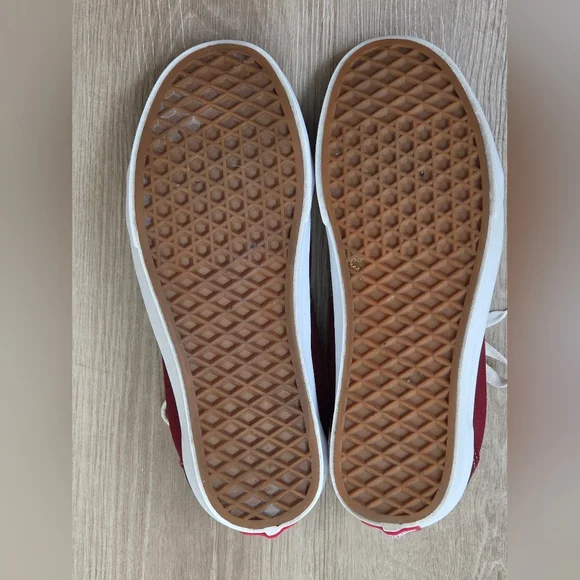 Vans Old Skool Burgundy Sneakers - Picture 4 of 6